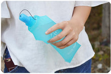 Load image into Gallery viewer, Portable Silicone Water Bottle